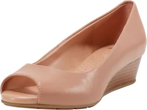 Bandolino Women's Candra Pump