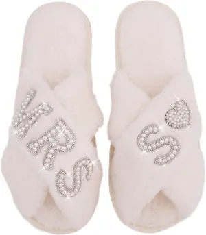 Bride Slippers for Wedding Day, Bride To Be Bridal Shower Gift for Women Bridesmaids, Personalized Initial MRS Pearl Letter Open Toe Fuzzy Flip Flops, Getting Ready Outfit, Bachelorette Party
