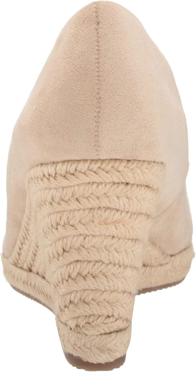 CHARLES BY CHARLES DAVID Women's Simple Pump