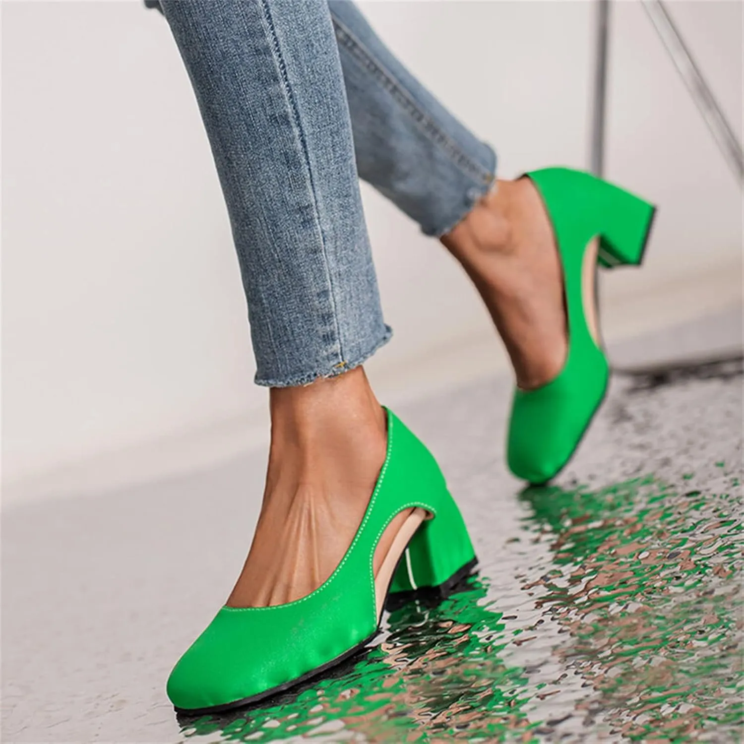 Chunky Heels for Women T Strap Mary Janes Closed Toe Dress Shoes Square Toe Office Shoes Suede Vintage Heels