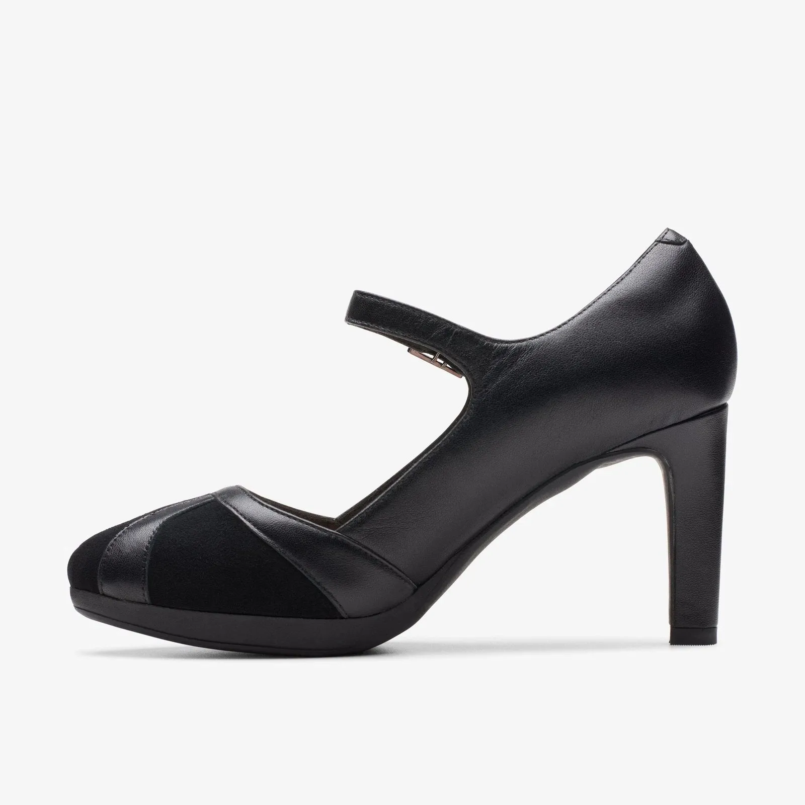 Clarks Women's Ambyr Light Pump Black Combi 26174115