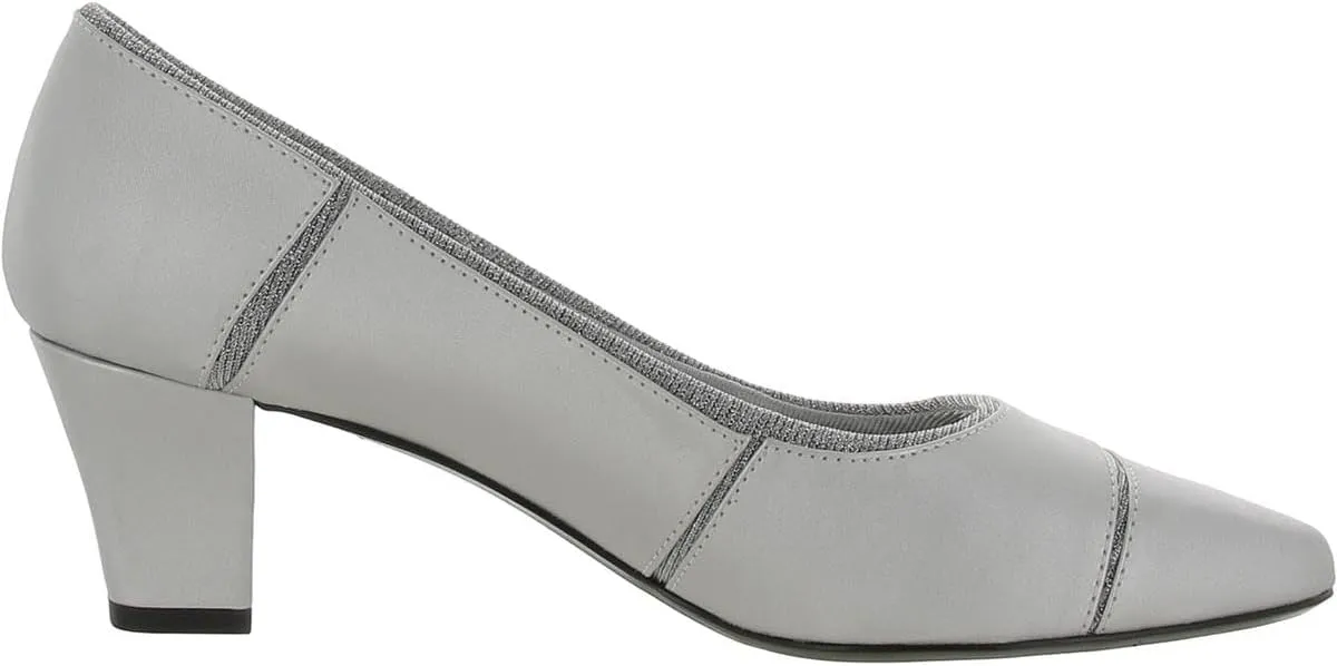 Easy Street Women's Datia Pump