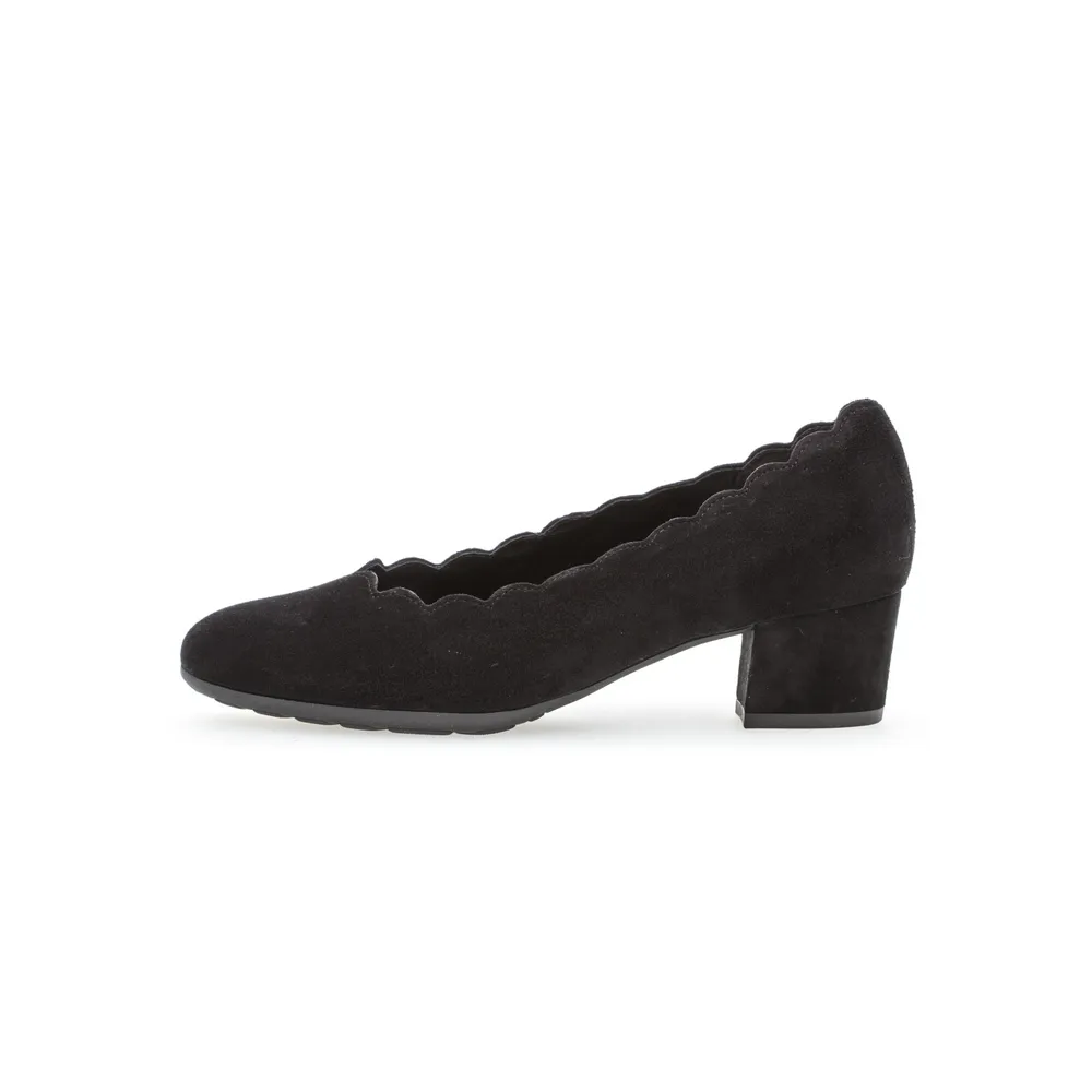 GABOR 92.221.47 SCALLOPED EDGE PUMP BLACK SUEDE
