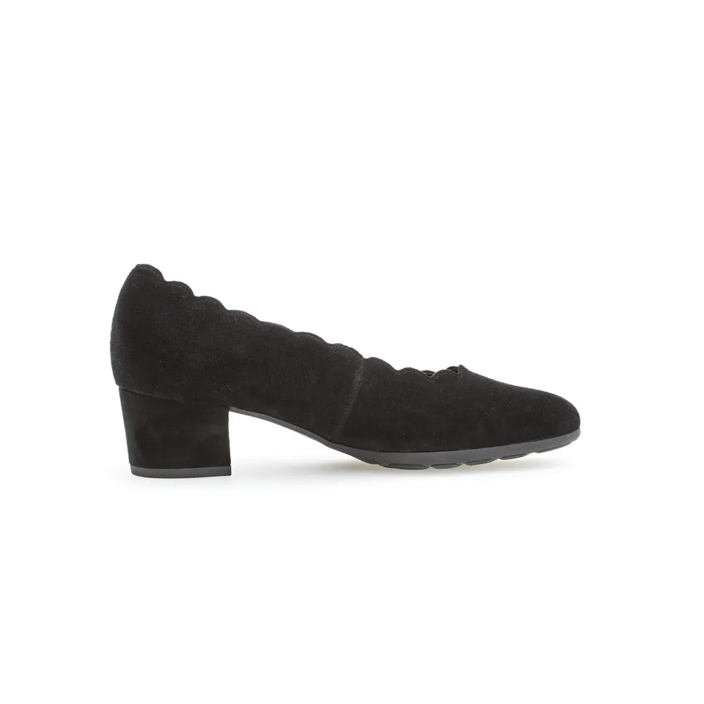 GABOR 92.221.47 SCALLOPED EDGE PUMP BLACK SUEDE