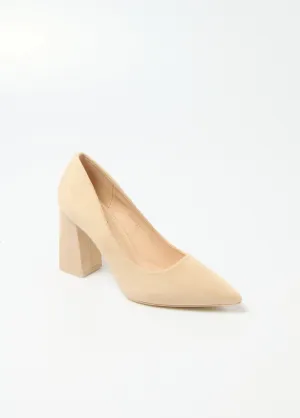 High heel pump with wide suede finish