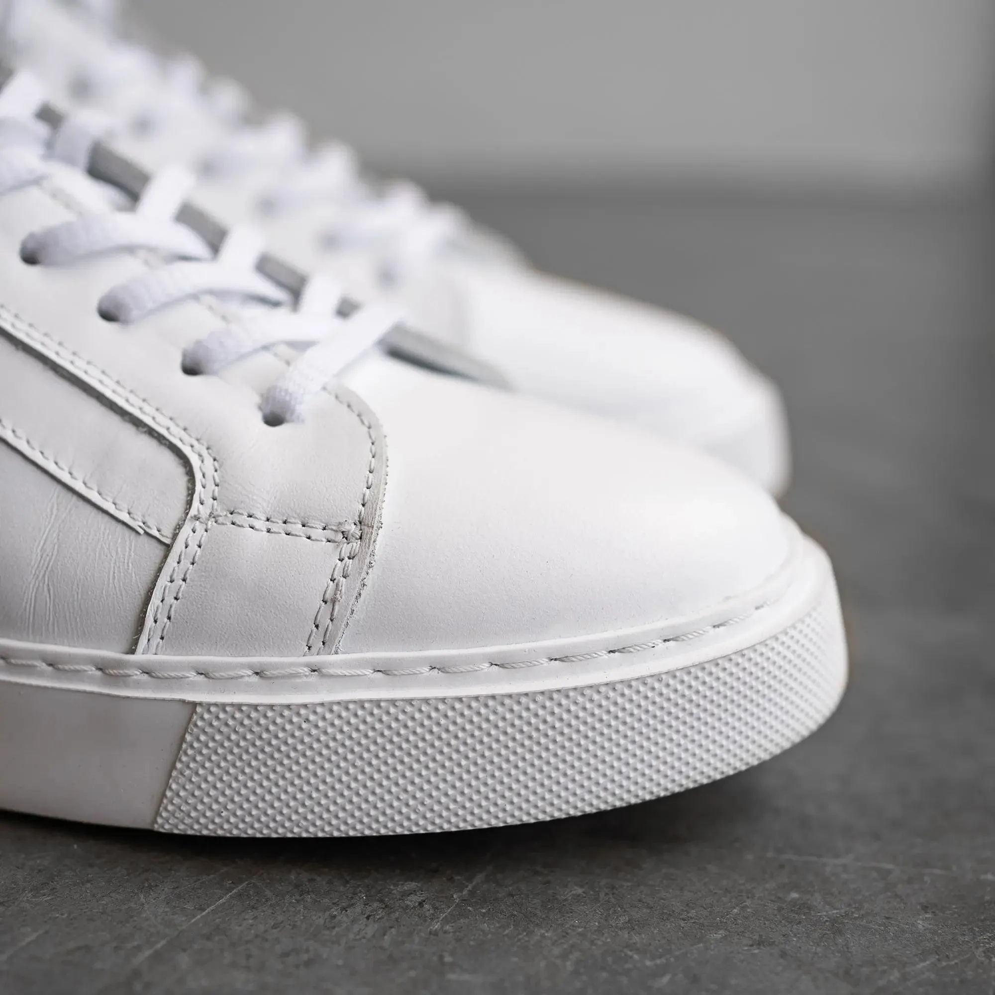 Iconic Sneaker White