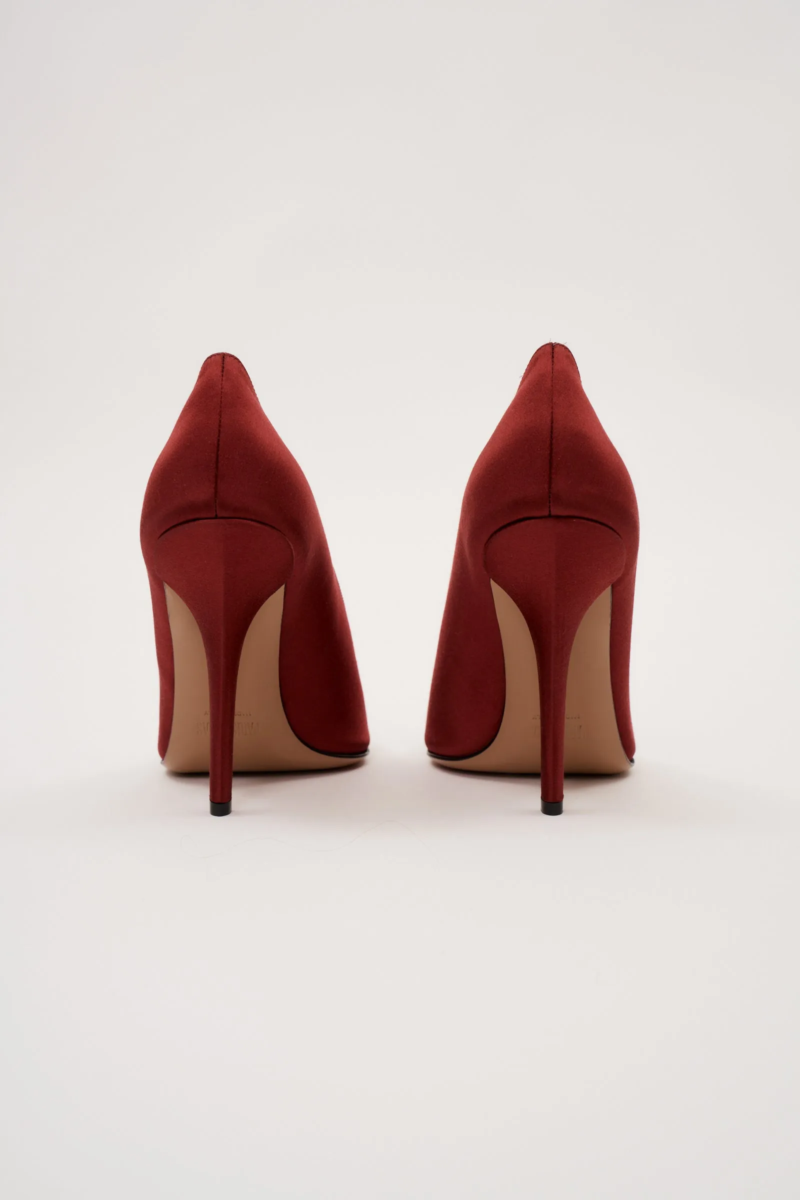 Jessica Rouge Noir Satin Pump