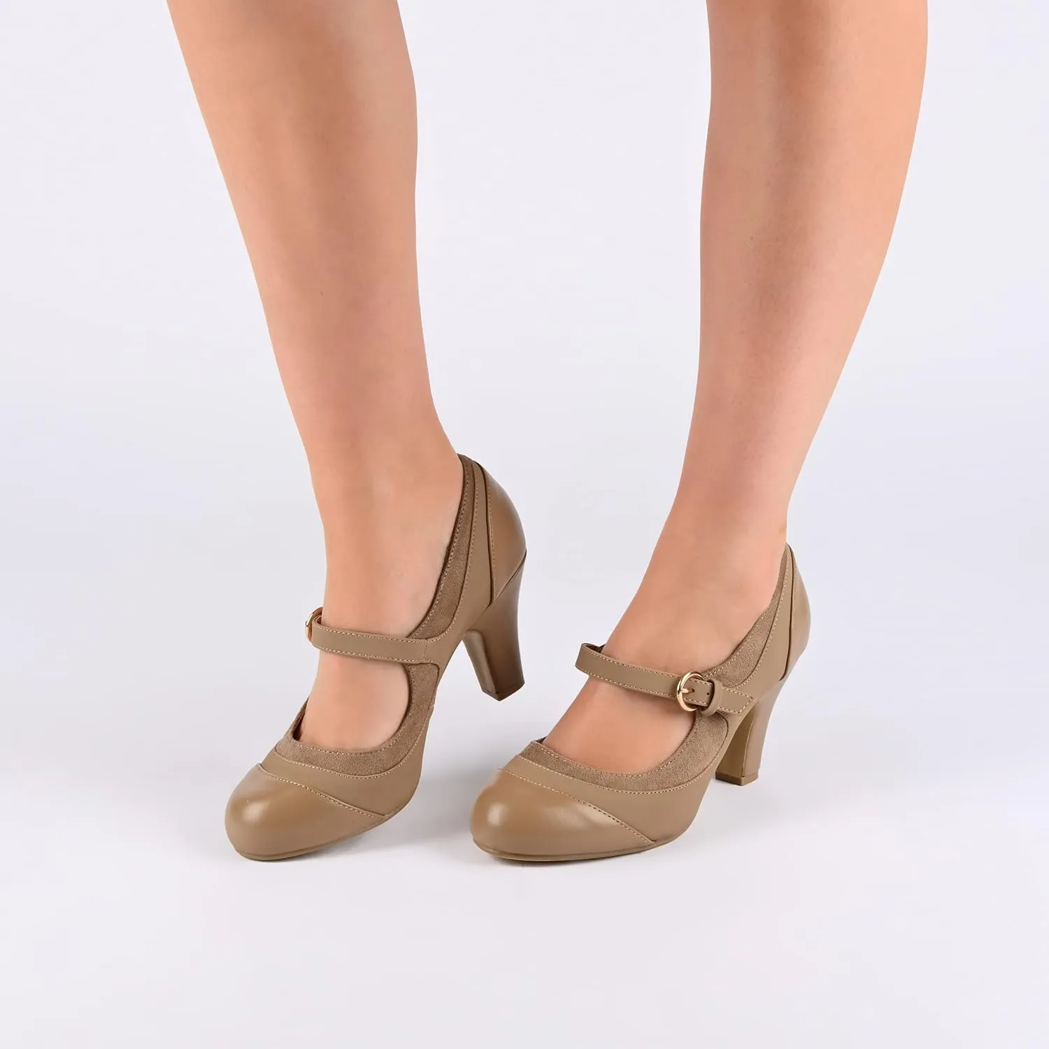 Journee Women's Siri Pumps