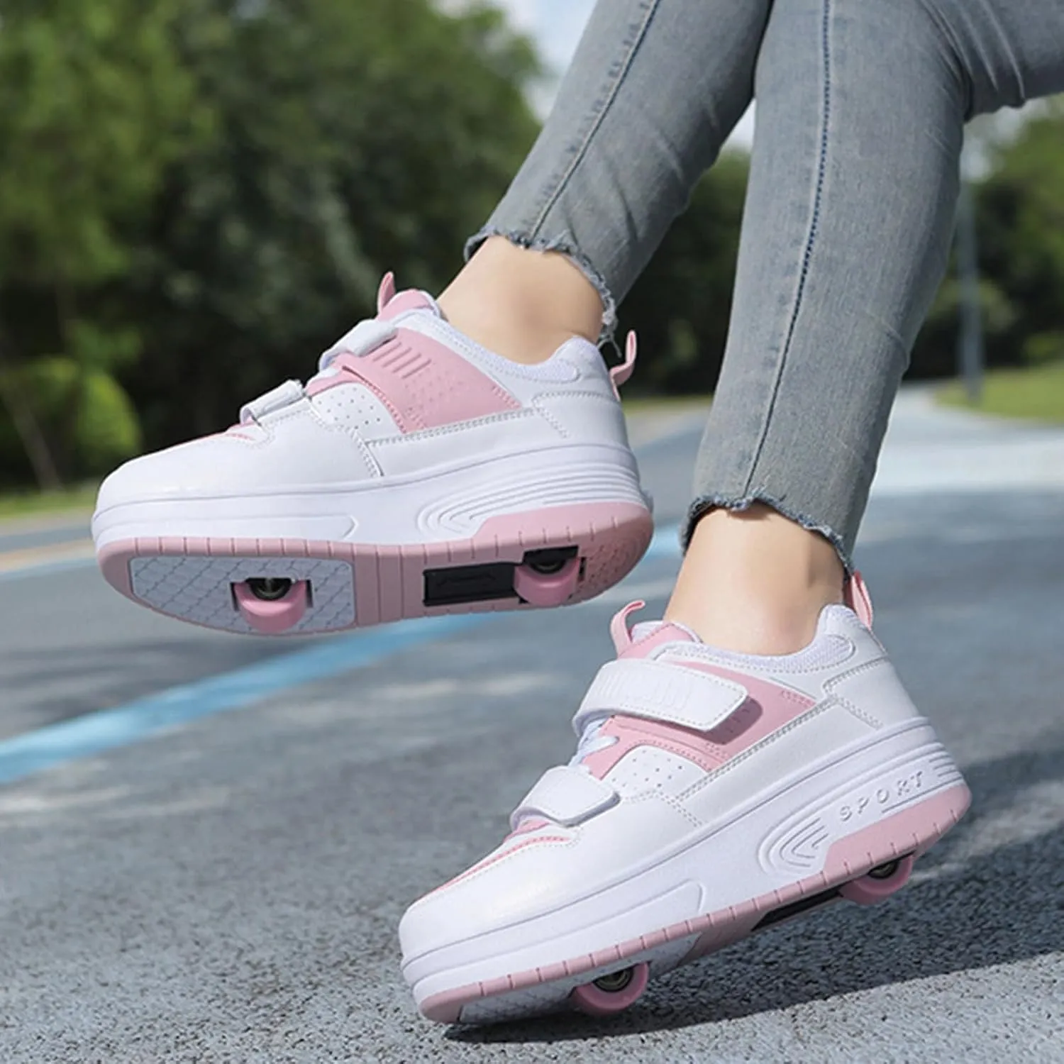 Kids Roller Shoes Boy Girl Sneakers, Street Skateboarding Shoe Fashion Parkour Shoes with 2-Wheels Unisex Retractable Skating Shoes for Children's Park Sports Walking