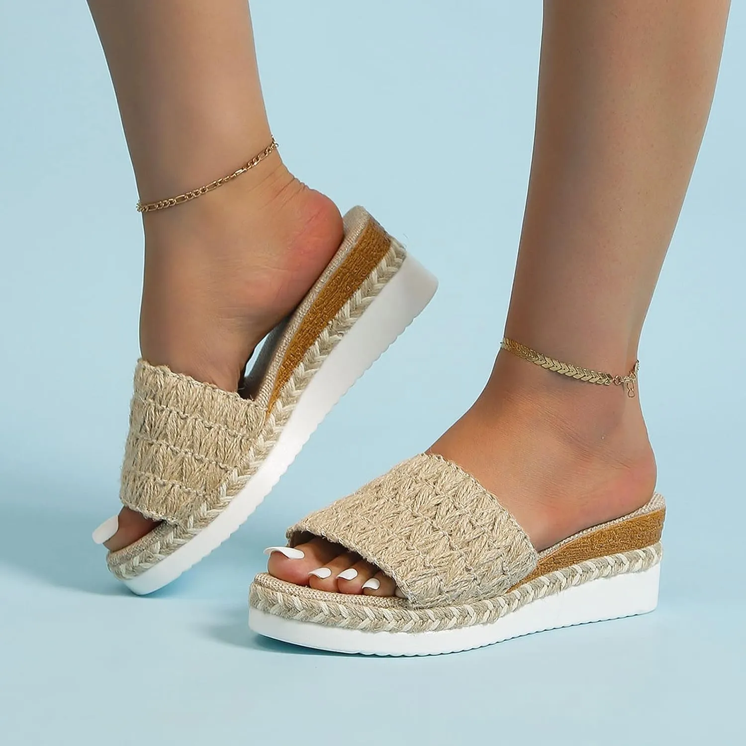 Ladies Fashion Summer Solid Grass Weaving Open Toe Thick Slope Heel Sandals Fuzzy Slippers Slides