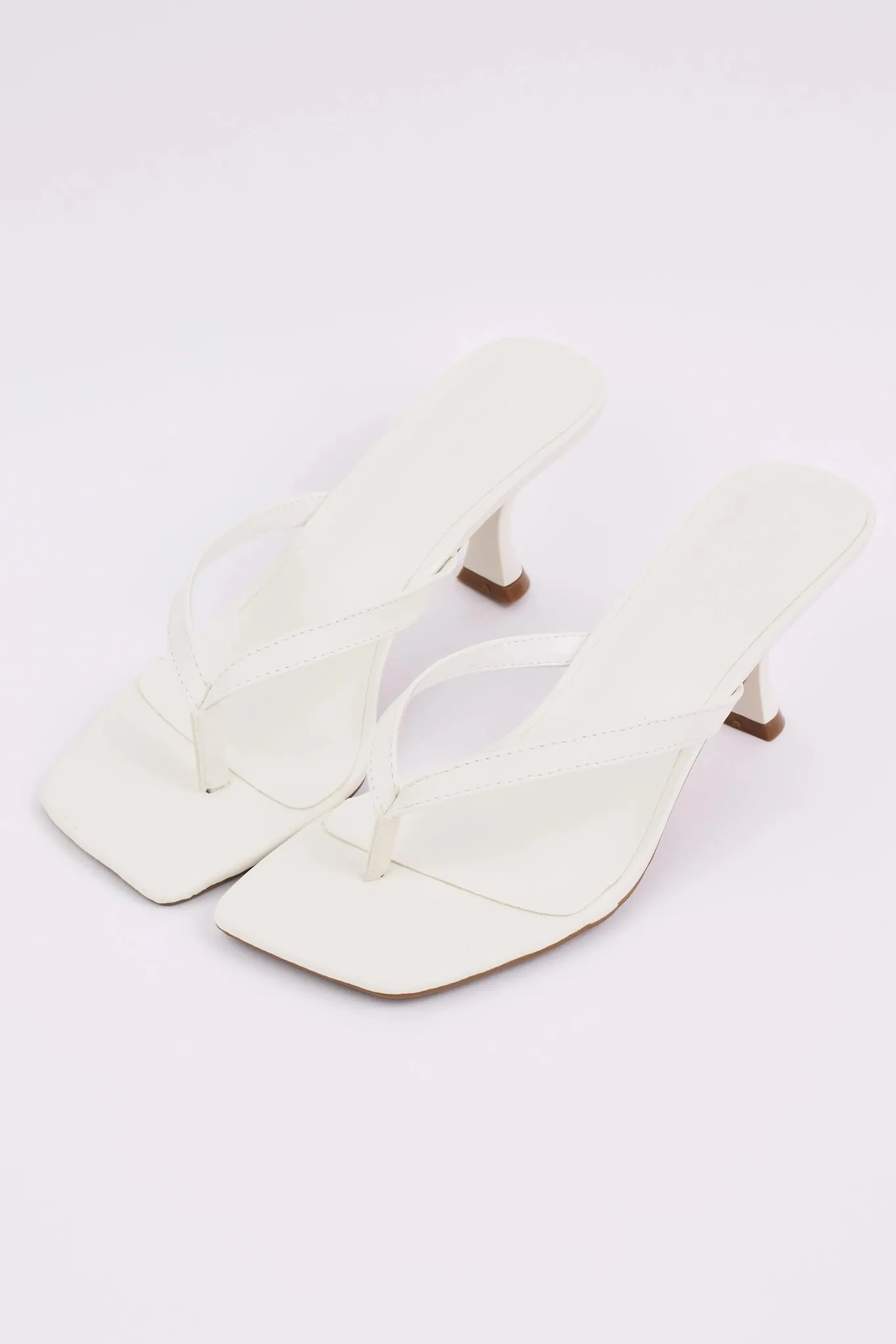 Lindy Heels- White
