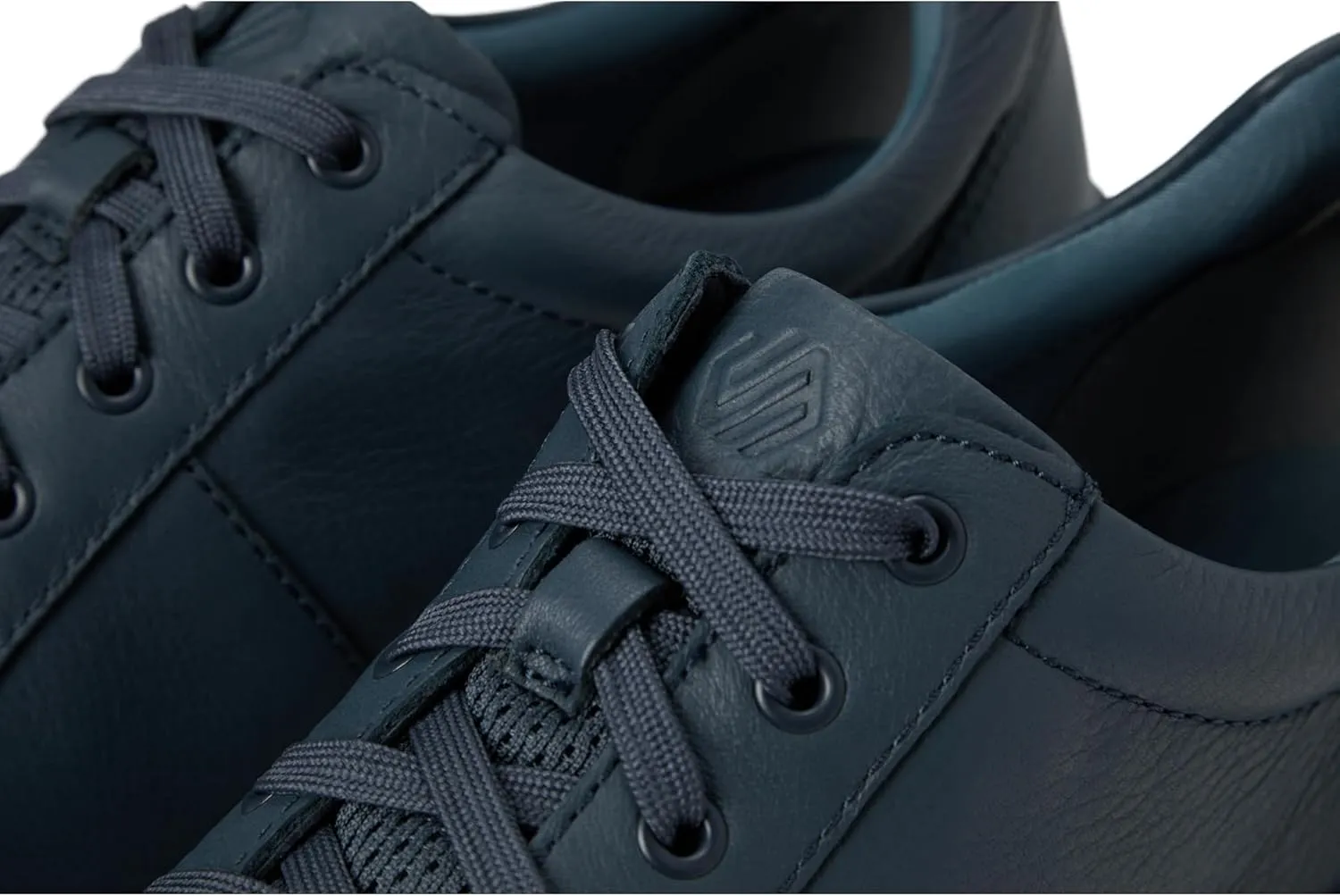 Men's Calm Lace-to-Toe Sneaker