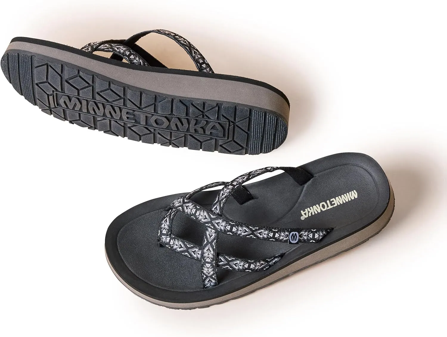Minnetonka Hanna 2.0 - Summer Sandals for Women with a Classic Flip-Flop Design, Contoured Footbed, and Comfortable Straps