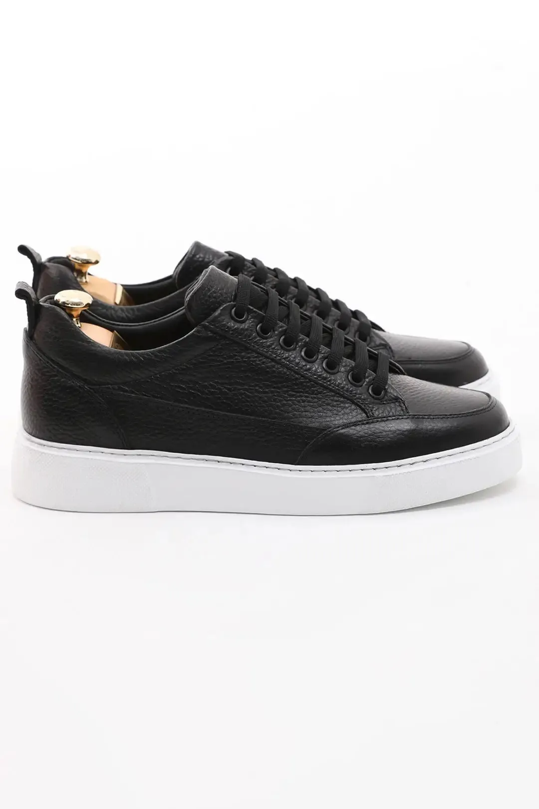 Onyx Luxe Sneaker
