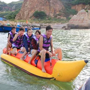 Outdoor Inflatable Banana Boat, Single-Row Banana Boat Water Leisure and Entertainment, Sea Motorboat Surfing Amusement Equipment and Toys,4 People
