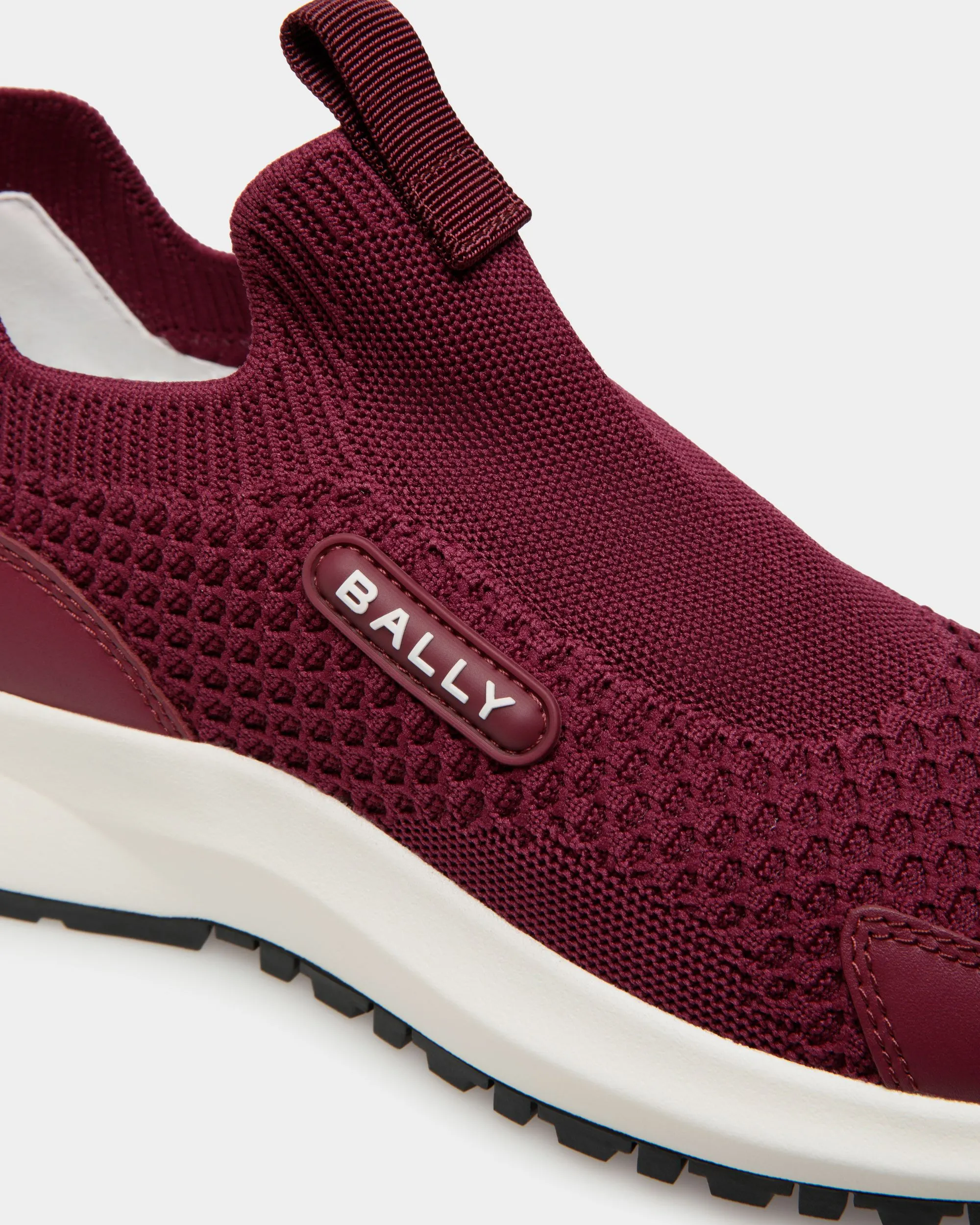 Outline Sneaker In Cinnabar Knit