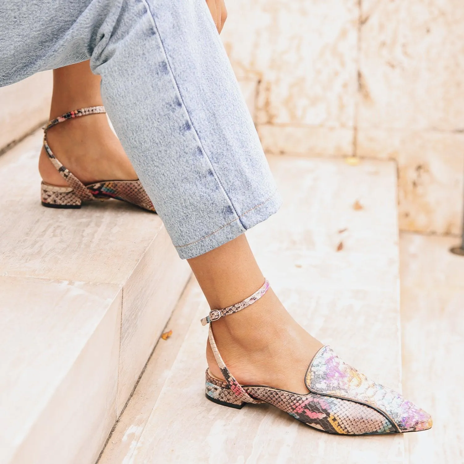 Painted Snake Pointed Loafer