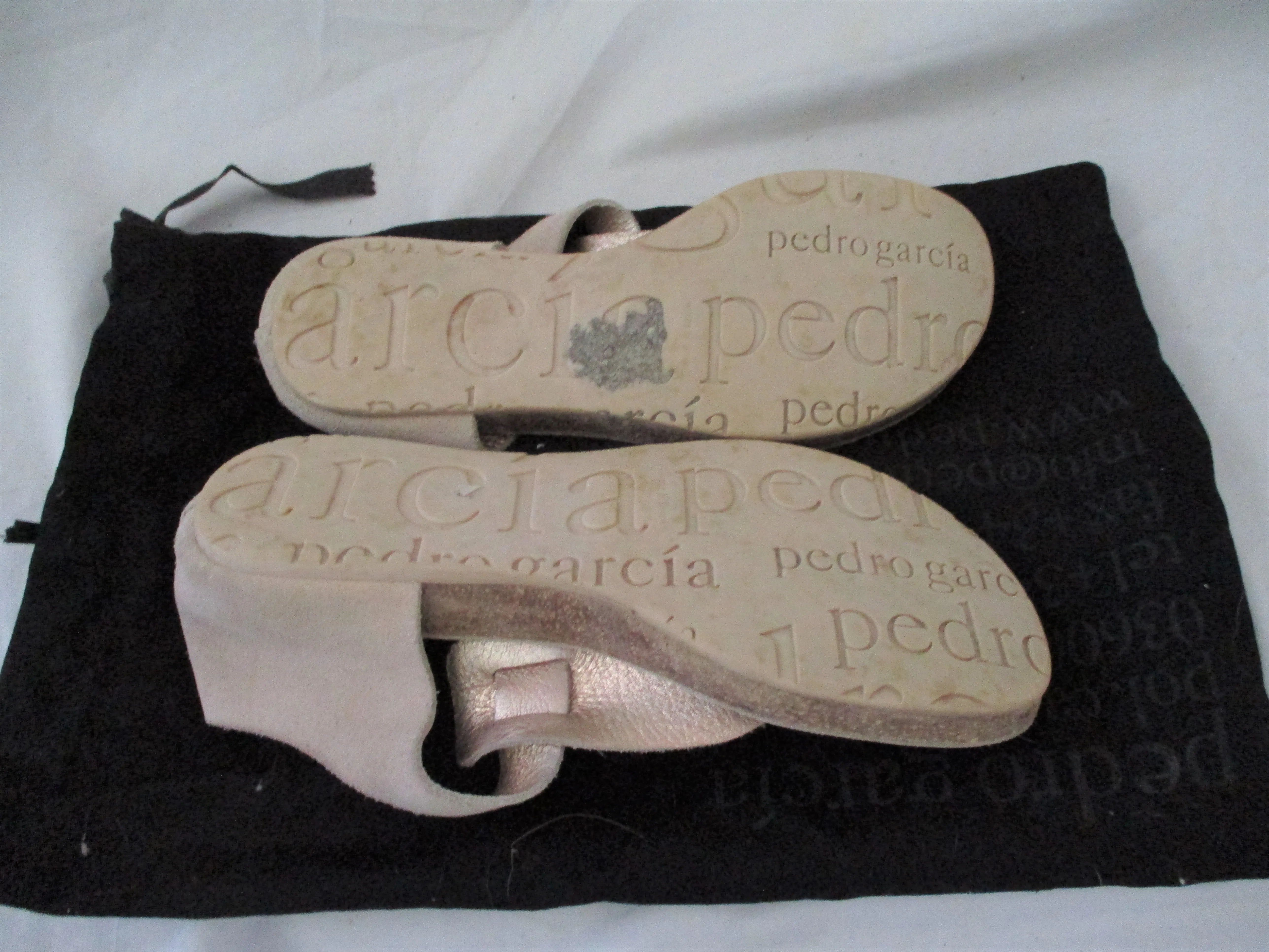 PEDRO GARCIA JULIA T-STRAP Leather Flip Flop SANDAL SHOE Thong 36.5 BEIGE GOLD