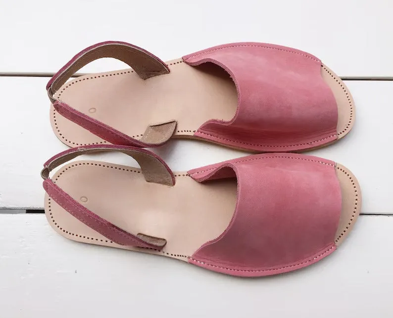 Peep toe sandals
