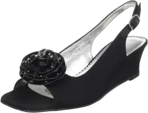 Rose Petals Women's Lela Silver Micropoints Pump 6.5 W (D)