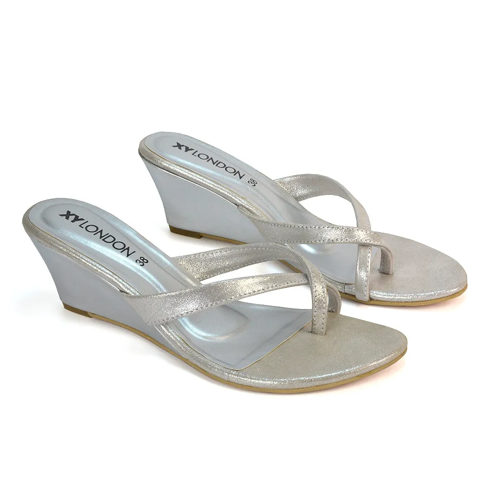 Shona Toe Post Slip On Flip Flop Low Wedge Heel Sandal Mules in Black