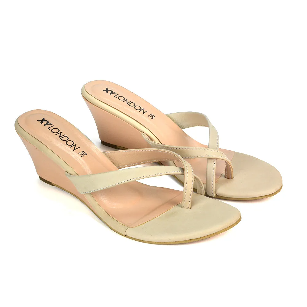 Shona Toe Post Slip On Flip Flop Low Wedge Heel Sandal Mules in Black