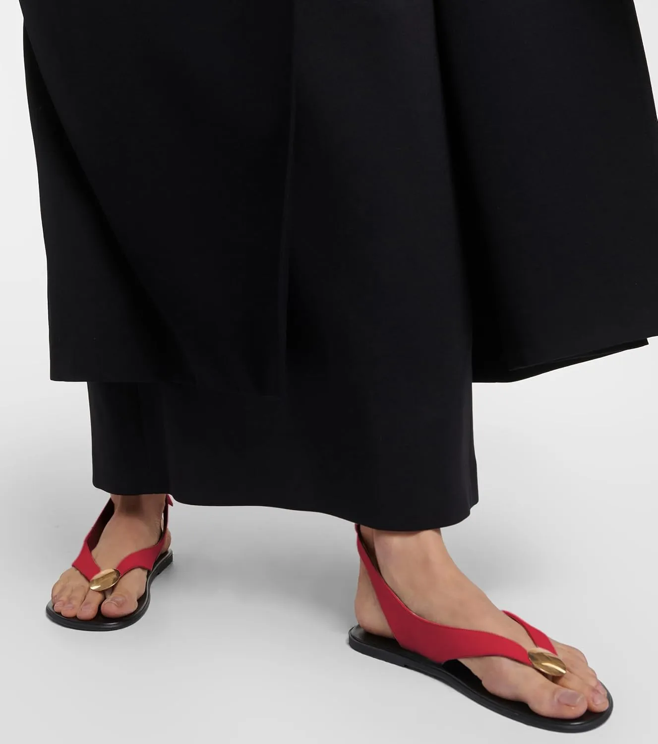 Suede Flat Sandals for Women Cute Ankle Strappy Thong Sandals Ladies Summer Dress Flip Flops with Metal Circular