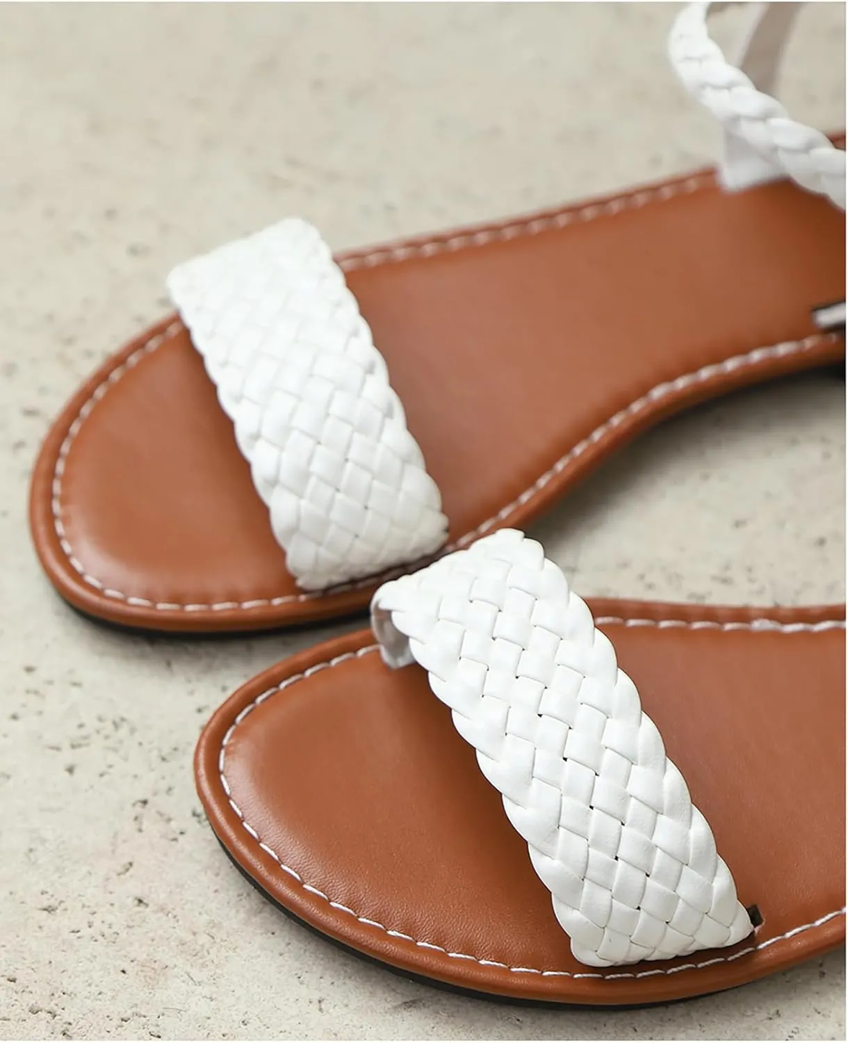 Verdusa Women's Flat Sandals Strappy Dressy Ankle Strap Casual Summer Thong Sandals for Beach
