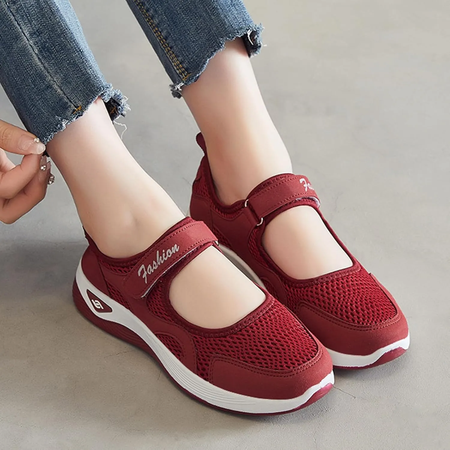 Womens Breathable Walking Shoes Mesh Lightweight Sneakers Mary Jane Flats Wide Width Comfortable Working Nurse Shoes Non-Slip Adjustable