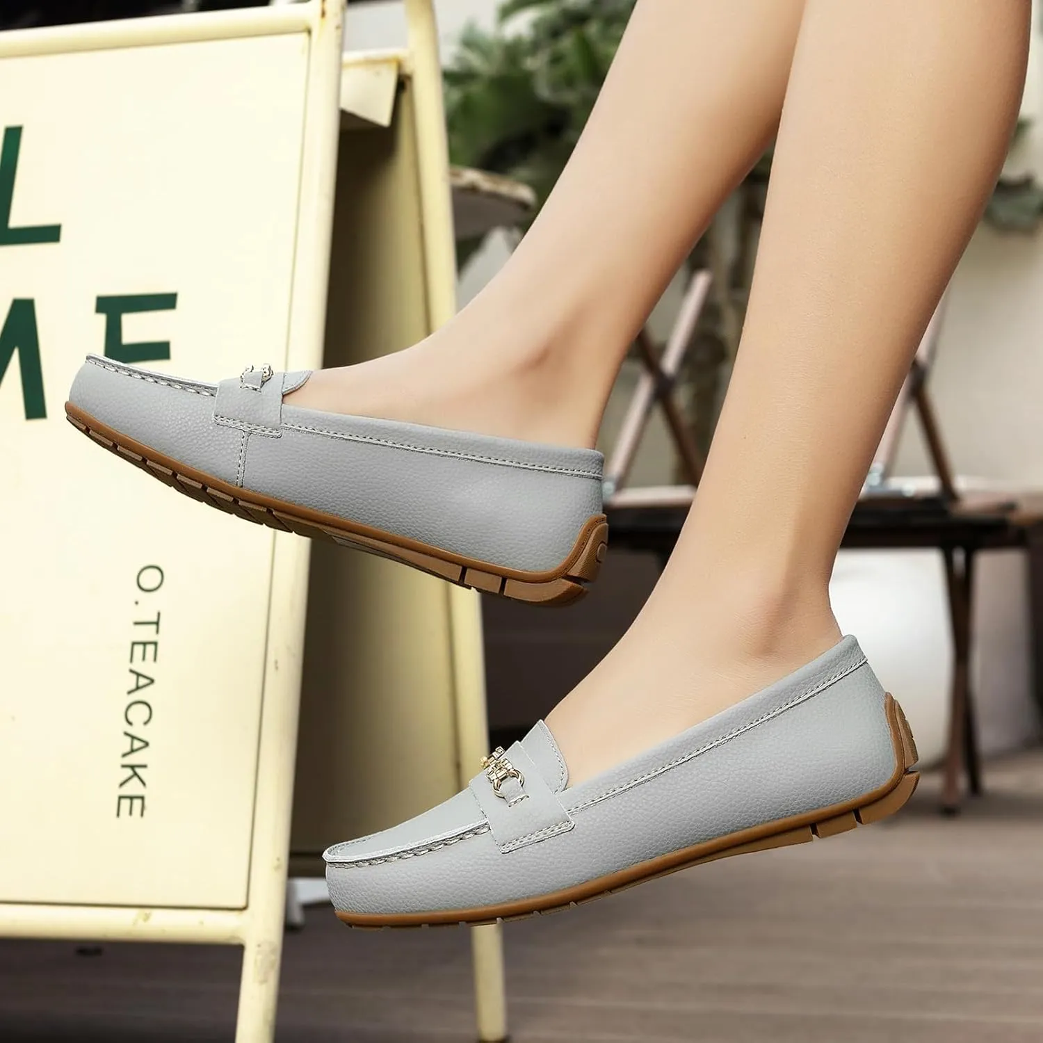 Women's Comfortable & Lightweight Leather Loafers Slip-Ons Driving Mocs Walking Shoes Cute Business Casual Dress Shoes Work Flats for Women