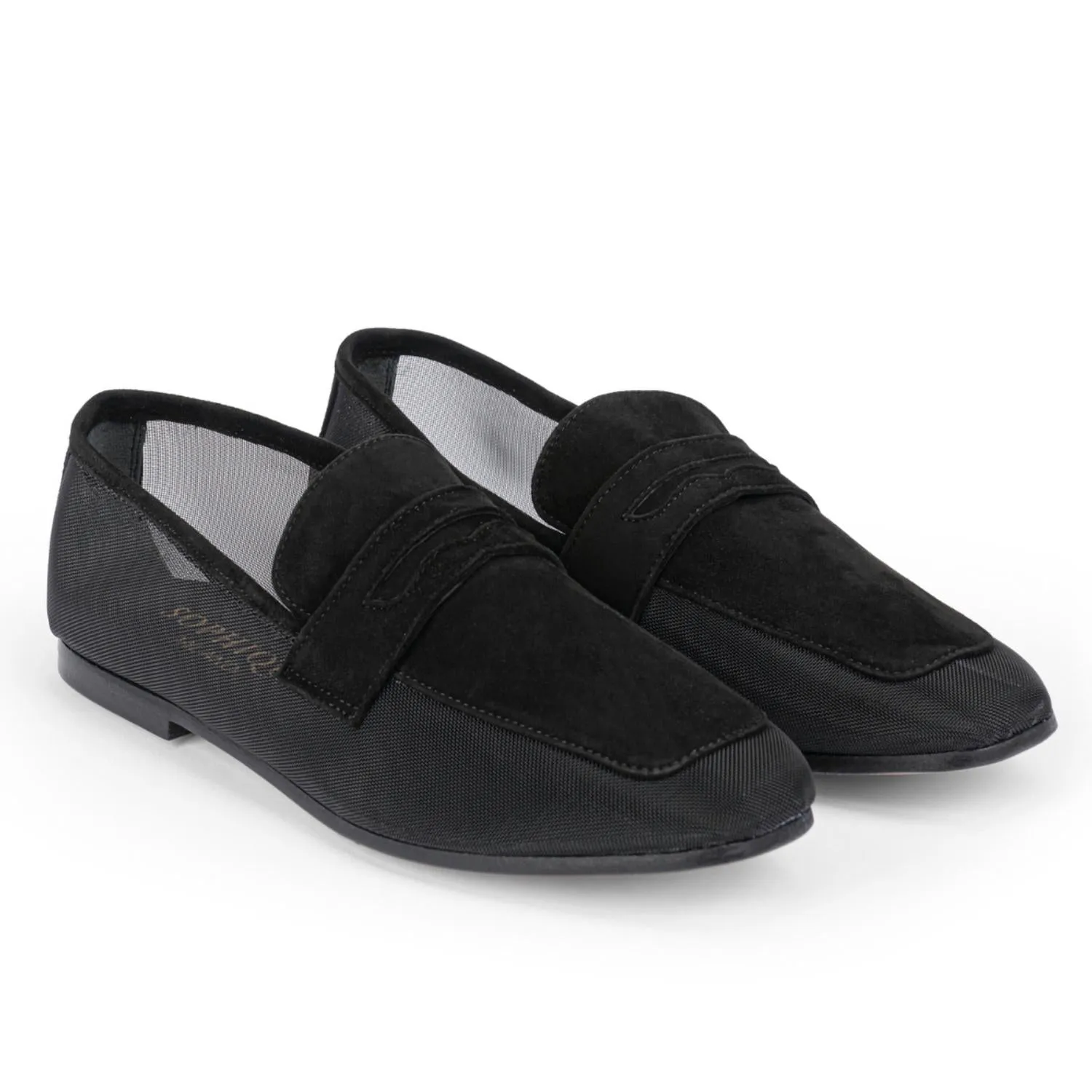 Women's Essenziale Classic Velvet Loafer In Black