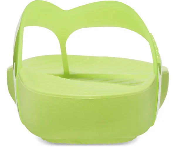 W's Crocs Splash Shine Flip  - Limeade